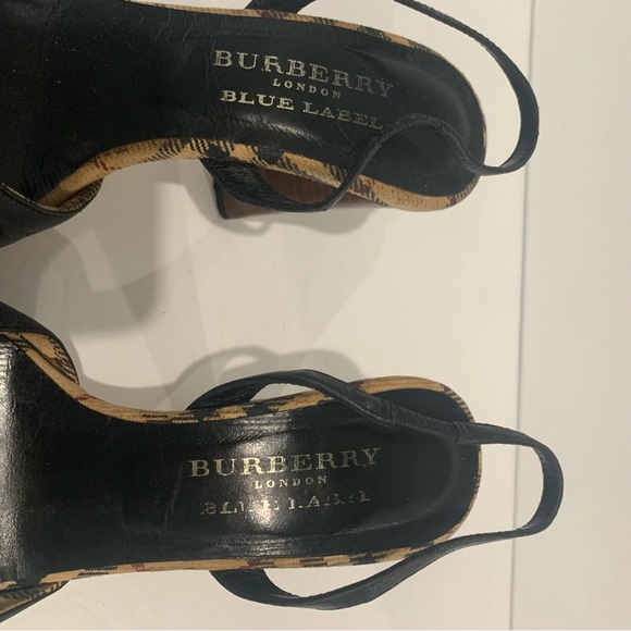 Authentic Vintage Burberrys Sandals - Picture 4 of 11